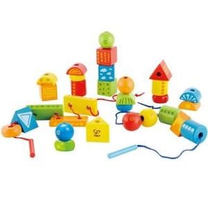 Con este enfilador de formas, los peques aprenderán a reconocer y clasificar los colores y las formas. Pero... espera, ¡no es tan sencillo!