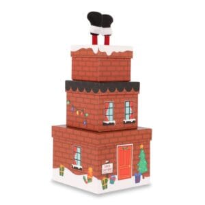 Set de tres cajas navideñas, diseño chimenea. Las tres cajas son de diferentes tamaños. Ideal para regalos navideños.