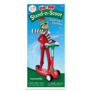 The Elf on the shelf - Elfos en acción, patinete y casco