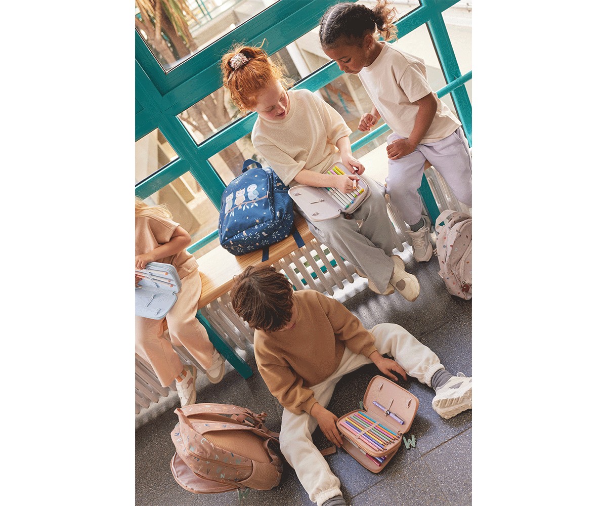 Estuche Plumier Doble Geometric Nature – Tutete Diseño retro con doble compartimento y exterior impermeable 3 Estuche Plumier Doble Geometric Nature – Tutete Diseño retro con doble compartimento y exterior impermeable