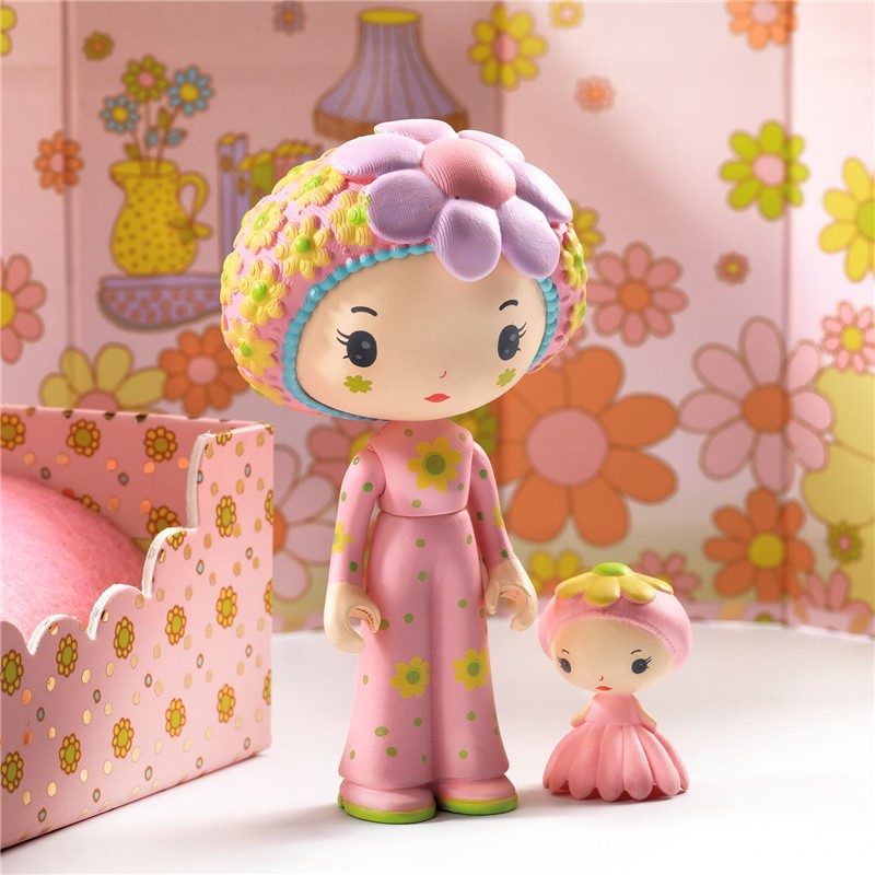Tinyroom de Rose – Djeco Figurita Tinyly articulada con cama y bebé 4 Tinyroom de Rose – Djeco Figurita Tinyly articulada con cama y bebé