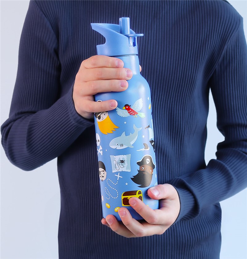 Botella Acero 500 ml Piratas – Botella infantil térmica grande – A Little Lovely Company – Mantiene bebidas frías desde 3 años 5 Botella Acero 500 ml Piratas – Botella infantil térmica grande – A Little Lovely Company – Mantiene bebidas frías desde 3 años