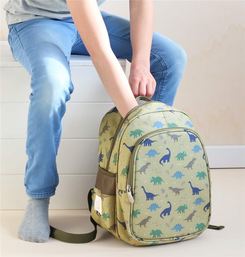 Mochila Bolsillo Térmico Dinosaurios – Mochila infantil con bolsillo aislante – A Little Lovely Company – Para niños desde 3 años 6 Mochila Bolsillo Térmico Dinosaurios – Mochila infantil con bolsillo aislante – A Little Lovely Company – Para niños desde 3 años