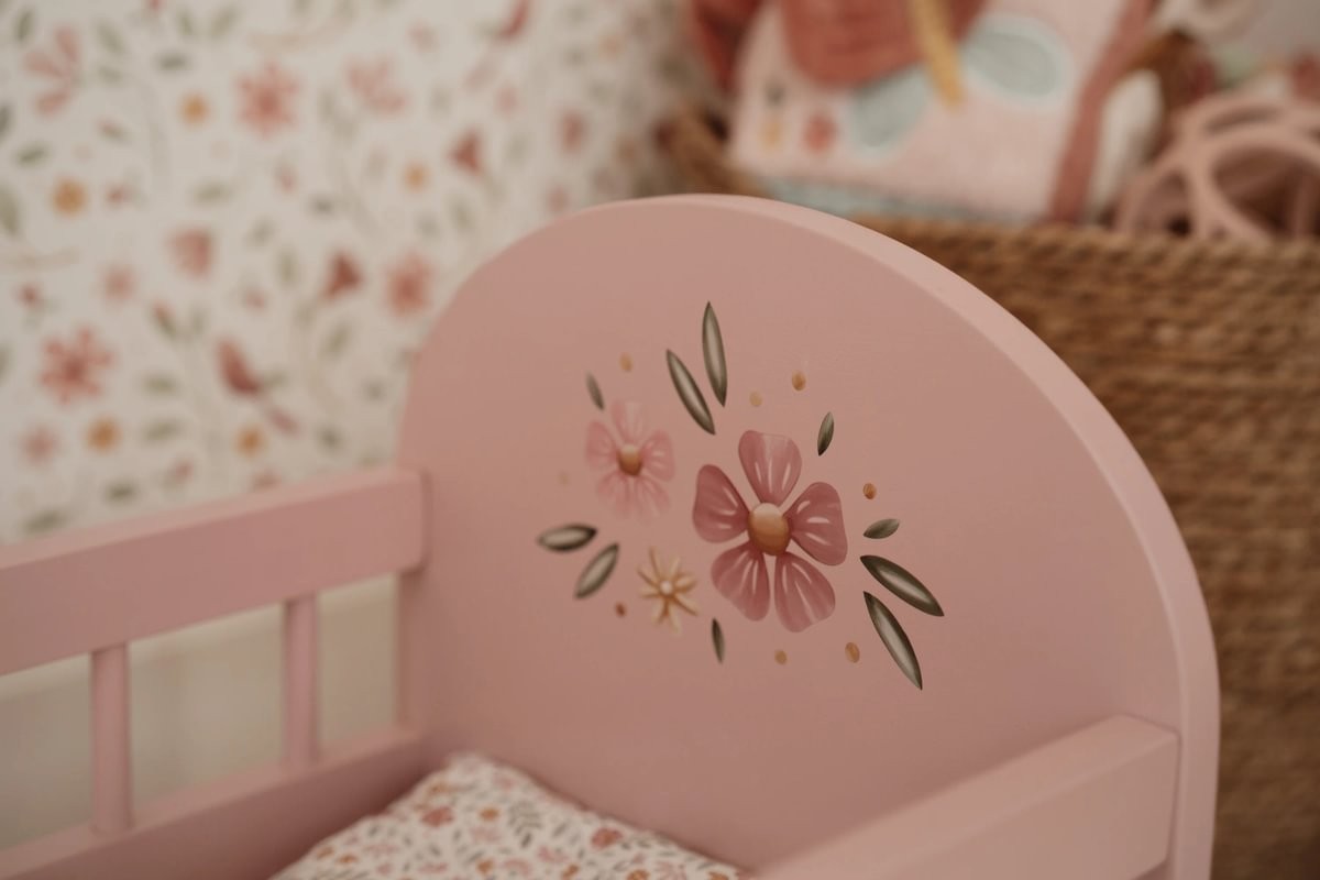 Camita FSC con Textil Flores y Mariposas – Little Dutch – Cama de madera para muñecas +18m 17 Camita FSC con Textil Flores y Mariposas – Little Dutch – Cama de madera para muñecas +18m