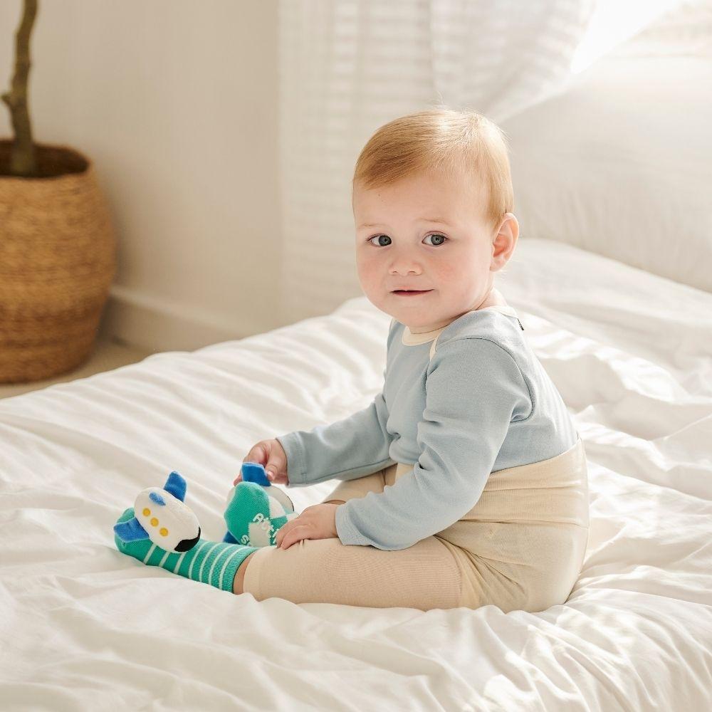 Calcetines estimulación Attisocks Airplane – Calcetines sensoriales bebé – Attipas – Desarrollo motor y cognitivo desde 0 meses 6 Calcetines estimulación Attisocks Airplane – Calcetines sensoriales bebé – Attipas – Desarrollo motor y cognitivo desde 0 meses