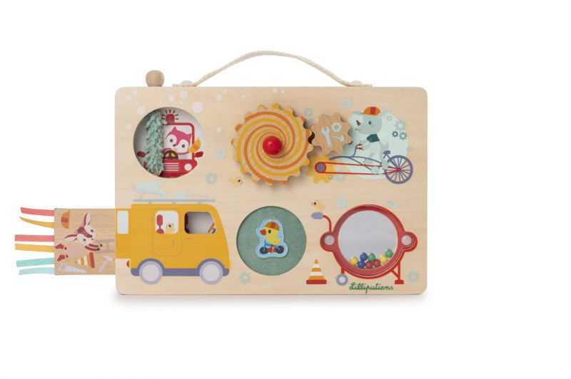 En camino – Maletita descubrimiento – Juguete sensorial y de actividades – Lilliputiens – Estimulación temprana desde 9 meses 2 En camino – Maletita descubrimiento – Juguete sensorial y de actividades – Lilliputiens – Estimulación temprana desde 9 meses