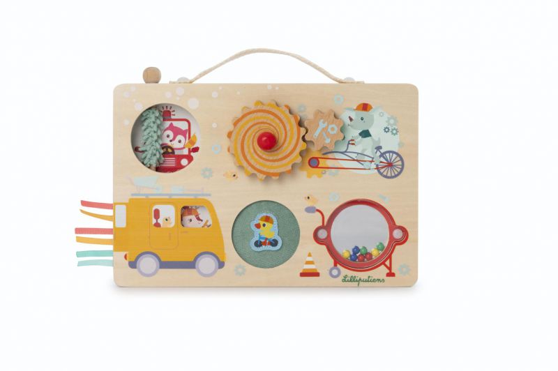 En camino – Maletita descubrimiento – Juguete sensorial y de actividades – Lilliputiens – Estimulación temprana desde 9 meses En camino – Maletita descubrimiento – Juguete sensorial y de actividades – Lilliputiens – Estimulación temprana desde 9 meses