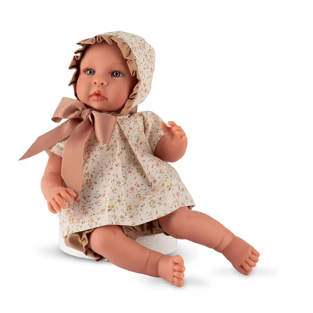 Leo Conjunto Colección Teresa – Muñeco de 46 cm con ropa de la colección Teresa – Así – Cuerpo blando y articulaciones móviles desde 3 años Leo Conjunto Colección Teresa – Muñeco de 46 cm con ropa de la colección Teresa – Así – Cuerpo blando y articulaciones móviles desde 3 años
