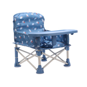 Silla plegable infantil Hippos de Monnëka La silla plegable infantil Hippos de Monnëka es perfecta para que los más pequeños puedan sentarse cómodamente en la playa, el campo, el jardín o de picnic. Su diseño plegable permite transportarla fácilmente y guardarla ocupando muy poco espacio, por lo que es ideal para vacaciones, excursiones o días de playa. Incluye bandeja extraíble para que los niños puedan comer, dibujar o jugar cómodamente. Además, incorpora arnés de seguridad de 3 puntos para mantener al peque bien sujeto mientras está sentado. Su estructura es ligera pero resistente, pensada para el uso infantil. Beneficios del producto Silla infantil plegable ligera y resistente Incluye bandeja extraíble Arnés de seguridad de 3 puntos Fácil de transportar y guardar Ideal para playa, picnic, camping o jardín Bolsillo trasero de rejilla para pequeños objetos ¿Qué incluye? 1 silla plegable infantil 1 bandeja extraíble Ideal para Playa Picnic Camping Jardín Viajes y vacaciones Niños pequeños Disponible ahora en IndyaEduOcio.es, tu tienda especializada en productos infantiles, playa y verano. 🛒 ¡Haz tu pedido hoy y disfruta del verano con los peques!