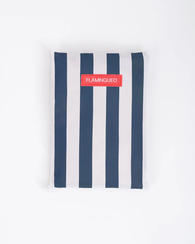 Toalla playa microfibra Savannah rayas – Flamingueo – Indya 3 Toalla playa microfibra Savannah rayas – Flamingueo – Indya