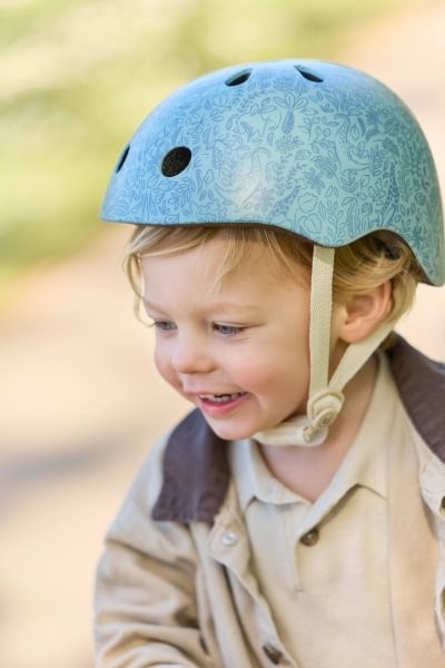 Casco Safari Dreams Azul – Casco Infantil Ajustable – Little Dutch – Seguridad para Aventuras sobre Ruedas 7 Casco Safari Dreams Azul – Casco Infantil Ajustable – Little Dutch – Seguridad para Aventuras sobre Ruedas