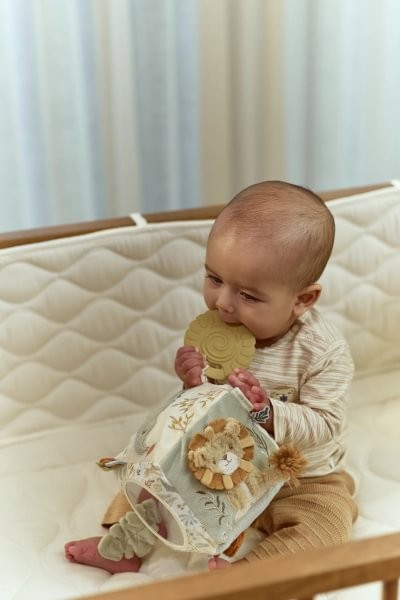 Cubo Blandito de Actividades Safari Friends – Juguete Sensorial para Bebés – Little Dutch – Estimulación Temprana – IndyaEduOcio 10 Cubo Blandito de Actividades Safari Friends – Juguete Sensorial para Bebés – Little Dutch – Estimulación Temprana – IndyaEduOcio