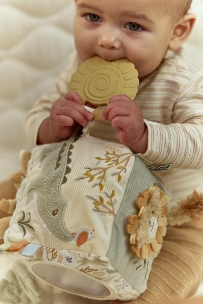 Cubo Blandito de Actividades Safari Friends – Juguete Sensorial para Bebés – Little Dutch – Estimulación Temprana – IndyaEduOcio 6 Cubo Blandito de Actividades Safari Friends – Juguete Sensorial para Bebés – Little Dutch – Estimulación Temprana – IndyaEduOcio