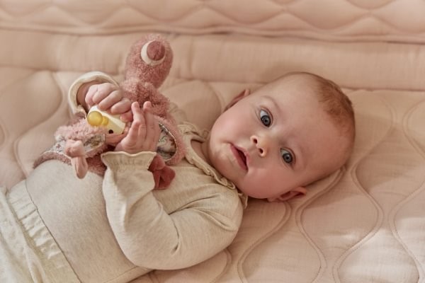 Doudou Flamenco Safari Friends – DouDou para Bebés – Little Dutch – Suavidad y Apego – IndyaEduOcio 6 Doudou Flamenco Safari Friends – DouDou para Bebés – Little Dutch – Suavidad y Apego – IndyaEduOcio
