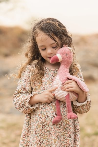 Flamenco Peluche 35 cm Safari Friends – Peluche Grande Infantil – Little Dutch – Compañero de Apego – IndyaEduOcio 5 Flamenco Peluche 35 cm Safari Friends – Peluche Grande Infantil – Little Dutch – Compañero de Apego – IndyaEduOcio