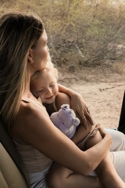 Hipopótamo Peluche Safari Friends – Peluche Infantil Suave – Little Dutch – Compañero de Apego – IndyaEduOcio 12 Hipopótamo Peluche Safari Friends – Peluche Infantil Suave – Little Dutch – Compañero de Apego – IndyaEduOcio