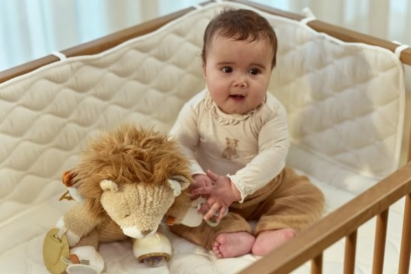 León de Actividades Safari Friends – Peluche Sensorial para Bebés – Little Dutch – Estimulación Temprana – IndyaEduOcio 7 León de Actividades Safari Friends – Peluche Sensorial para Bebés – Little Dutch – Estimulación Temprana – IndyaEduOcio