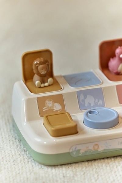 Pulsa y Sale Animales Safari Friends – Juguete de Causa y Efecto – Little Dutch – Motricidad desde 8 meses 6 Pulsa y Sale Animales Safari Friends – Juguete de Causa y Efecto – Little Dutch – Motricidad desde 8 meses
