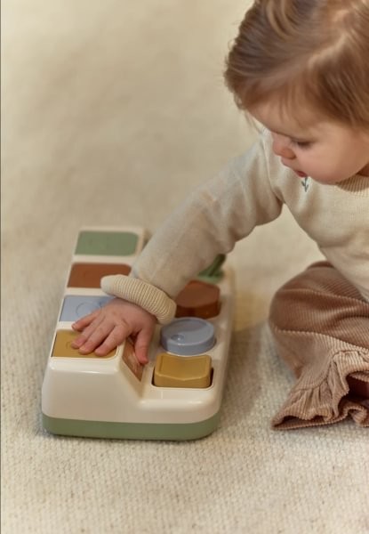 Pulsa y Sale Animales Safari Friends – Juguete de Causa y Efecto – Little Dutch – Motricidad desde 8 meses 7 Pulsa y Sale Animales Safari Friends – Juguete de Causa y Efecto – Little Dutch – Motricidad desde 8 meses