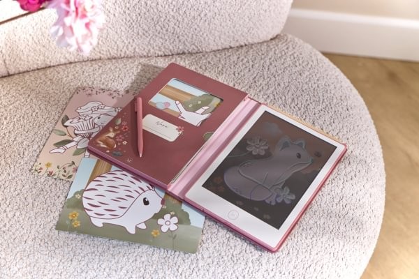 Tablet de Dibujo Rosa Fairy Garden – Pizarra LCD infantil reutilizable – Little Dutch – IndyaEduOcio 9 Tablet de Dibujo Rosa Fairy Garden – Pizarra LCD infantil reutilizable – Little Dutch – IndyaEduOcio