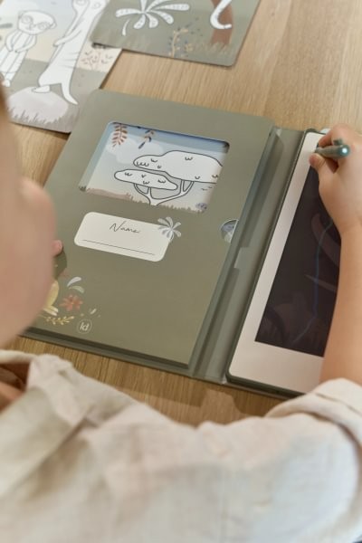 Tablet de Dibujo Verde Safari Friends – Pizarra LCD Infantil – Little Dutch – Creatividad desde 4 años 15 Tablet de Dibujo Verde Safari Friends – Pizarra LCD Infantil – Little Dutch – Creatividad desde 4 años